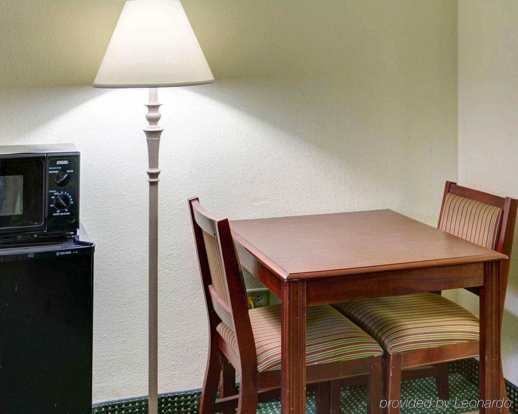 Econo Lodge Texarkana I-30 Esterno foto
